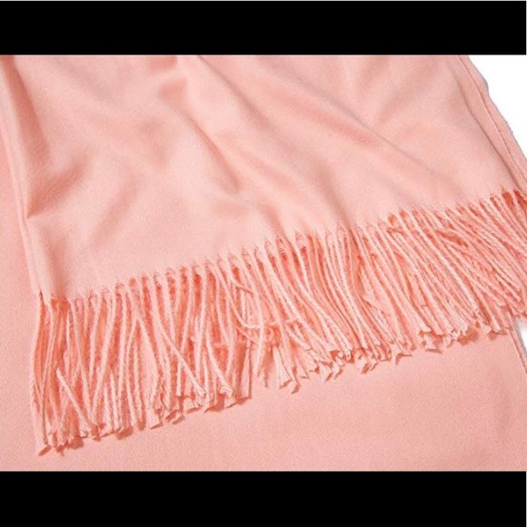 Women’s Scarf/Pashmina/Wrap - Picture 3 of 3